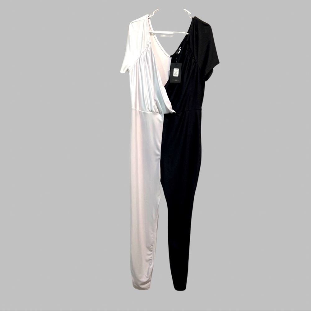 3X 59” shoulder to bottom leg lightweight good for night out short sleeve